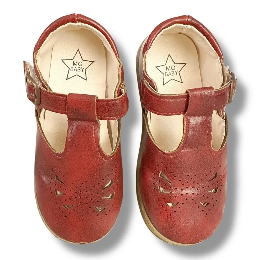 Boutique | Classic Brown Mary Jane Shoes (9T) - Picture 5 of 6